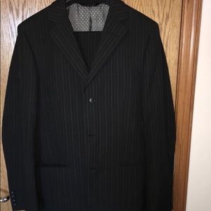 J. Ferrar Mens suit Pants Sz 34x30
Jacket Sz Large